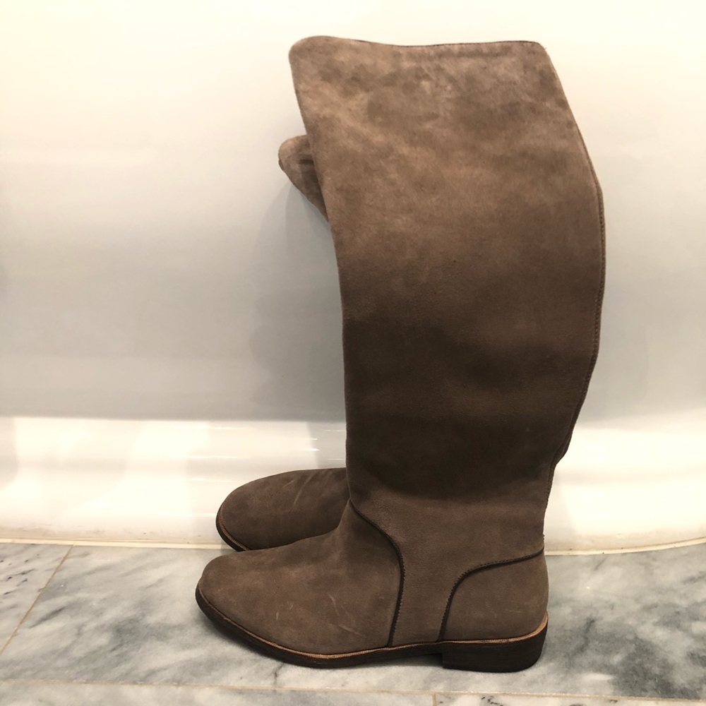 Ugg Suede Boots